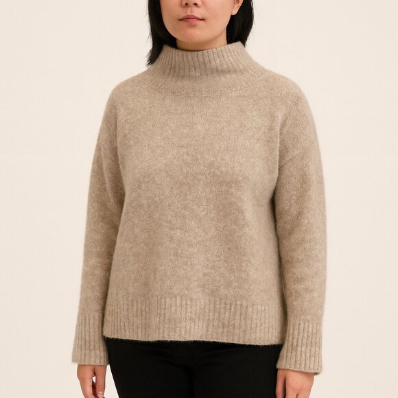 Banana Republic 100% Cashmere Sweater Beige Size Medium - Picture 1 of 4